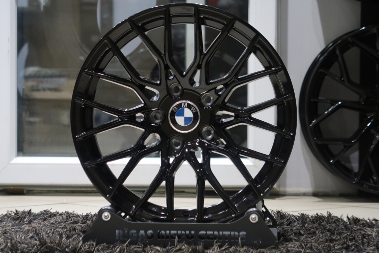 xe235 - Rīgas Riepu Centrs