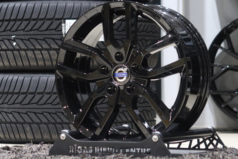 b5883 - Rīgas Riepu Centrs